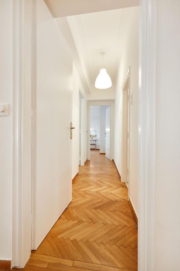 Chloe Boutique Apartments Nikis เอเธนส์ ภายนอก รูปภาพ