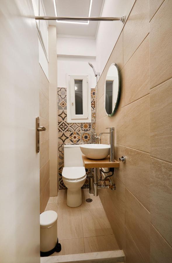 Chloe Boutique Apartments Nikis เอเธนส์ ภายนอก รูปภาพ