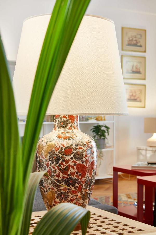 Chloe Boutique Apartments Nikis เอเธนส์ ภายนอก รูปภาพ